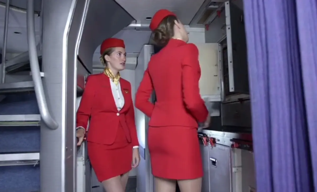 《法国空姐2019(多塞尔航空)》全集高清播放 - 法国电影在线观看 - 无删减免费看完整版