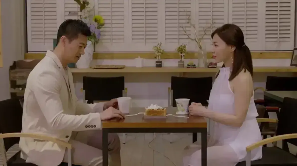 《邻居家妻子》韩国电影未删减1080P韩语中字百度网盘夸克迅雷下载-高清在线观看邻居家妻子完整版-乏味婚姻中的情感越界无删减资源
