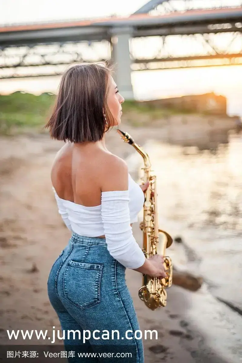 《美丽小蜜桃3:探寻》高清免费完整版在线观看 - 未删减中文版资源稳定 - 网盘观看资源流畅，随时随地畅享精彩剧情