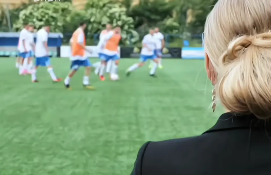 《足球队的女老板们》1080P高清完整版-法国喜剧电影《Footballers‘ Moms》无删减在线观看-全片免费播放
