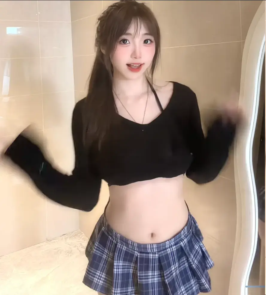 《Sunny77楼道战神》-高清-全集-完整版-抖音-网红-塌房-视频-沙懿琦-2003-金主曝光-未删减-1080P-网盘-资源~百万粉擦边网红塌房事件合集-星空影院