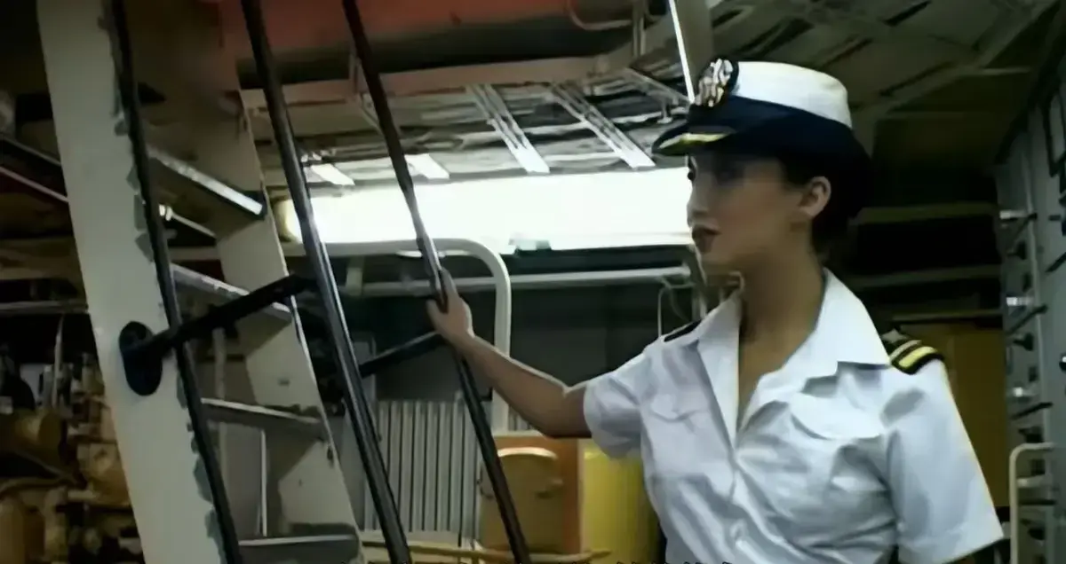 《军舰上的女兵》无删减版1080P高清画质播放-军舰上的女兵全集在线观看无广告-卡楚米领衔主演