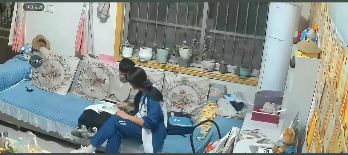 《来自姐姐的爱》无删减完整版在线播放-来自姐姐的爱高清正片免费看-暖心姐弟互动日常全集
